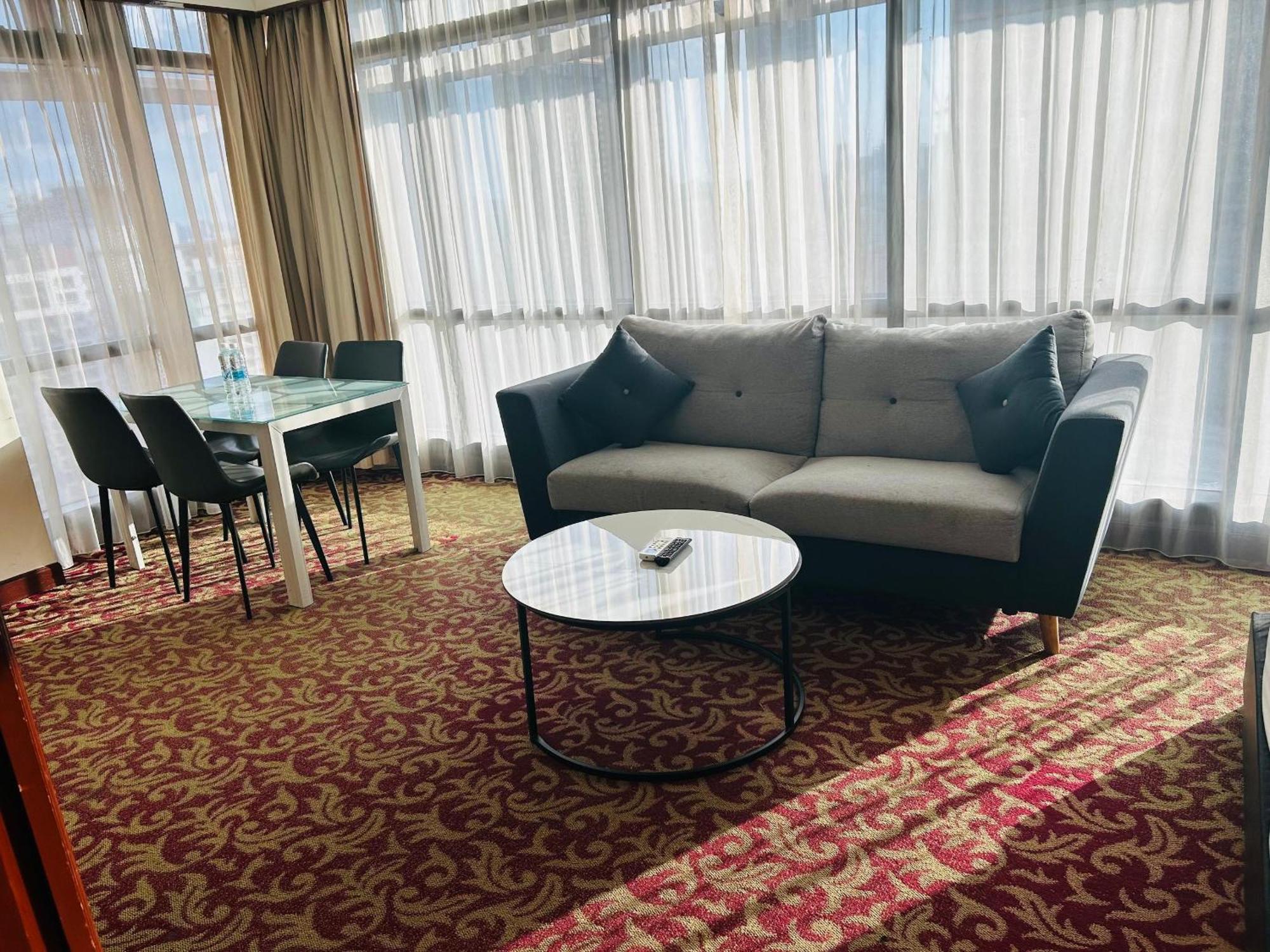 Apartment Kl Better At Times Square Kl
